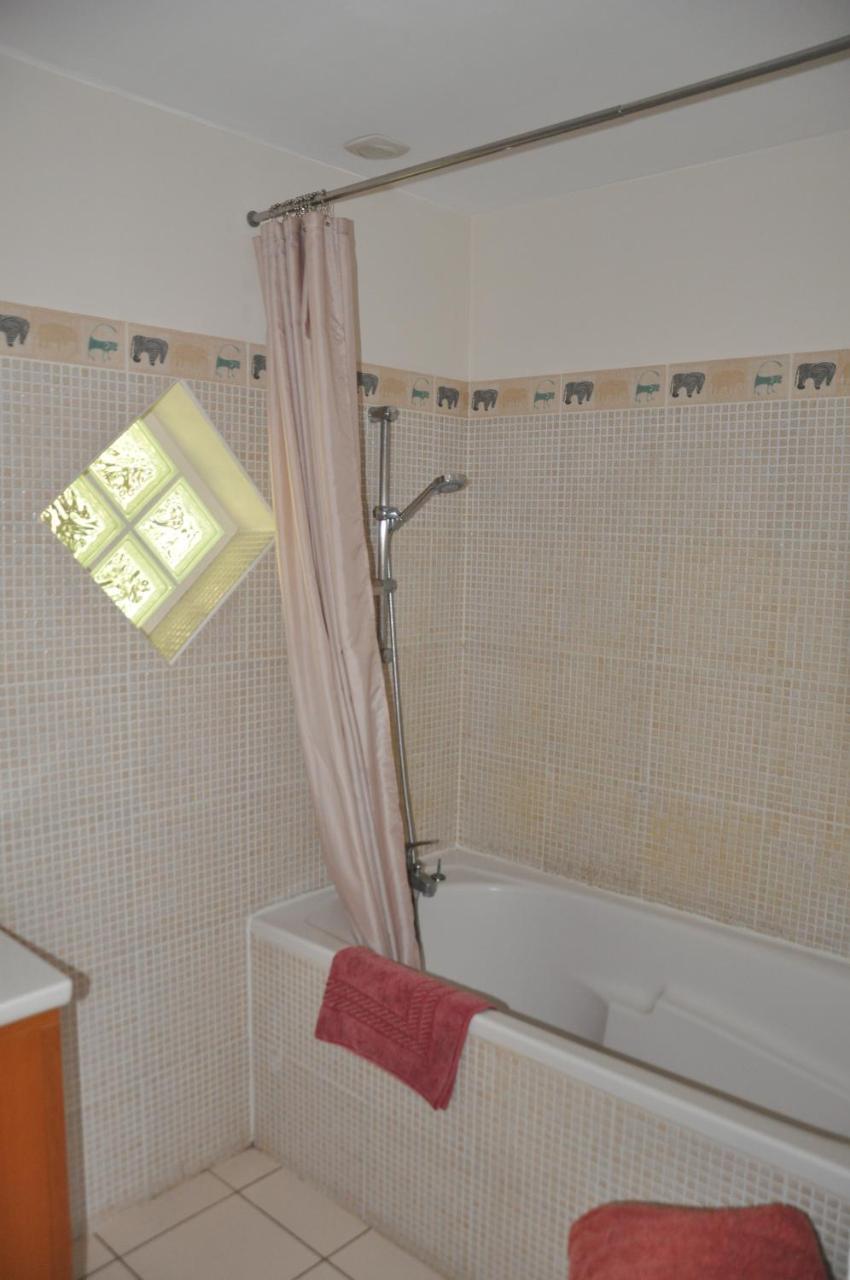 Chambre D'Hotes De L'Estuaire 라리비에르생소뵈르 외부 사진